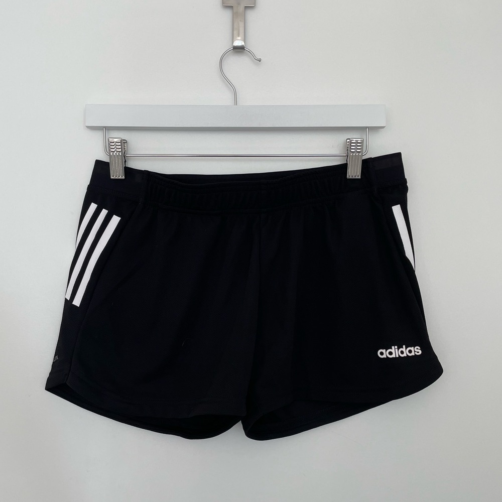 NWT Women’s Adidas Design 2 Move 3 Stripe Shorts Size S Black White Running